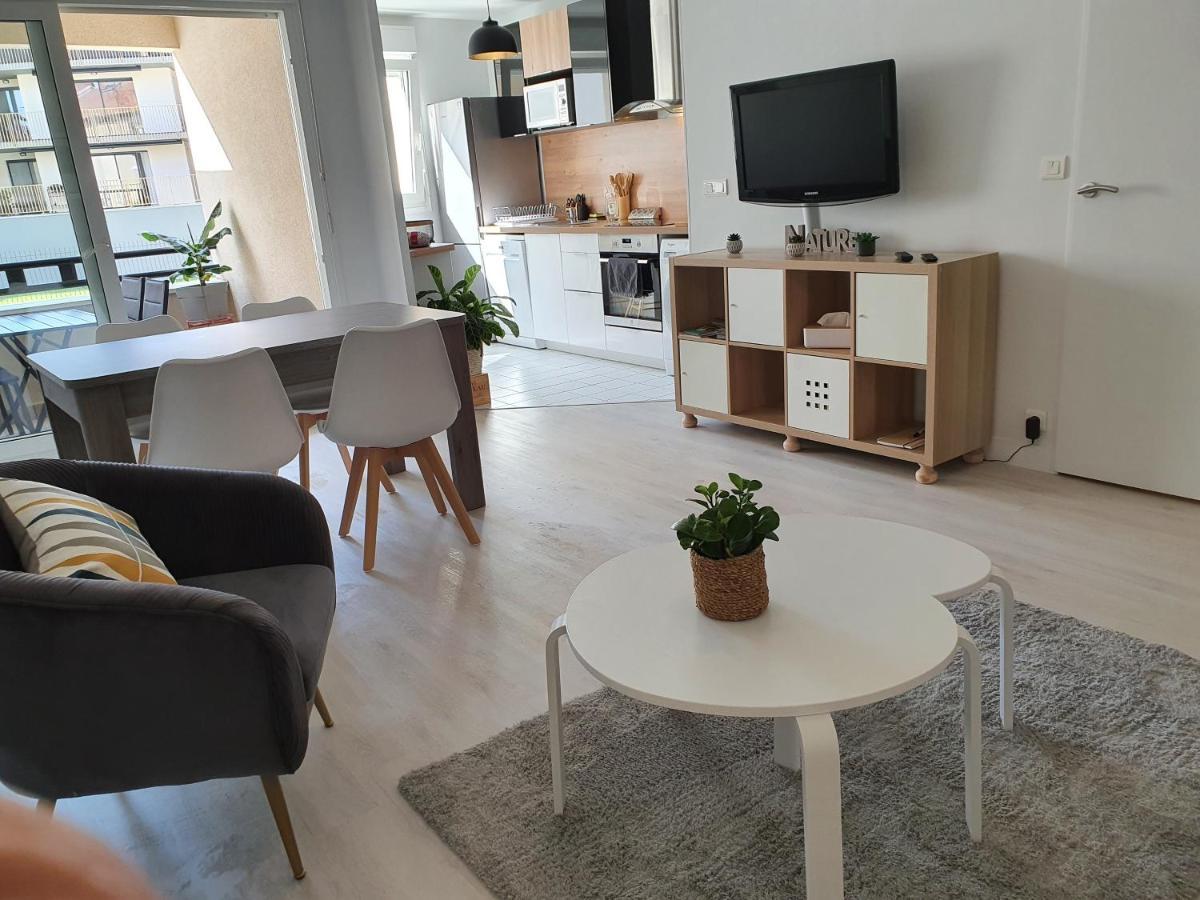 Magnifique Appartement Avec Garage Prive Et Terrasse Reims Luaran gambar